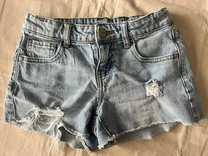 Art Class Short Girls Size 8 Denim Jean Distressed Raw Hem Blue Adjustable Waist - Picture 1 of 17
