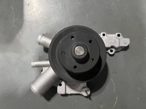 Alfa Romeo 105/115 Giulia Spider 1300-1600-1750-2000 Water Pump Ricambi Original - Picture 1 of 3