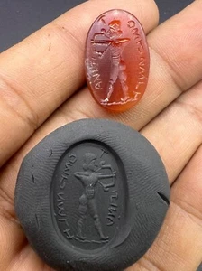 Beautiful Old Natural Carnlien Agate A Man On Hunt Position Stamped Seal - Picture 1 of 4
