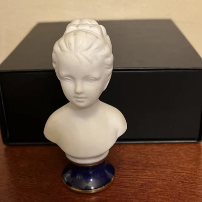 Alexandre & Louise Brongniart after Houdon Statuette head girl bust - Image 1 of 4