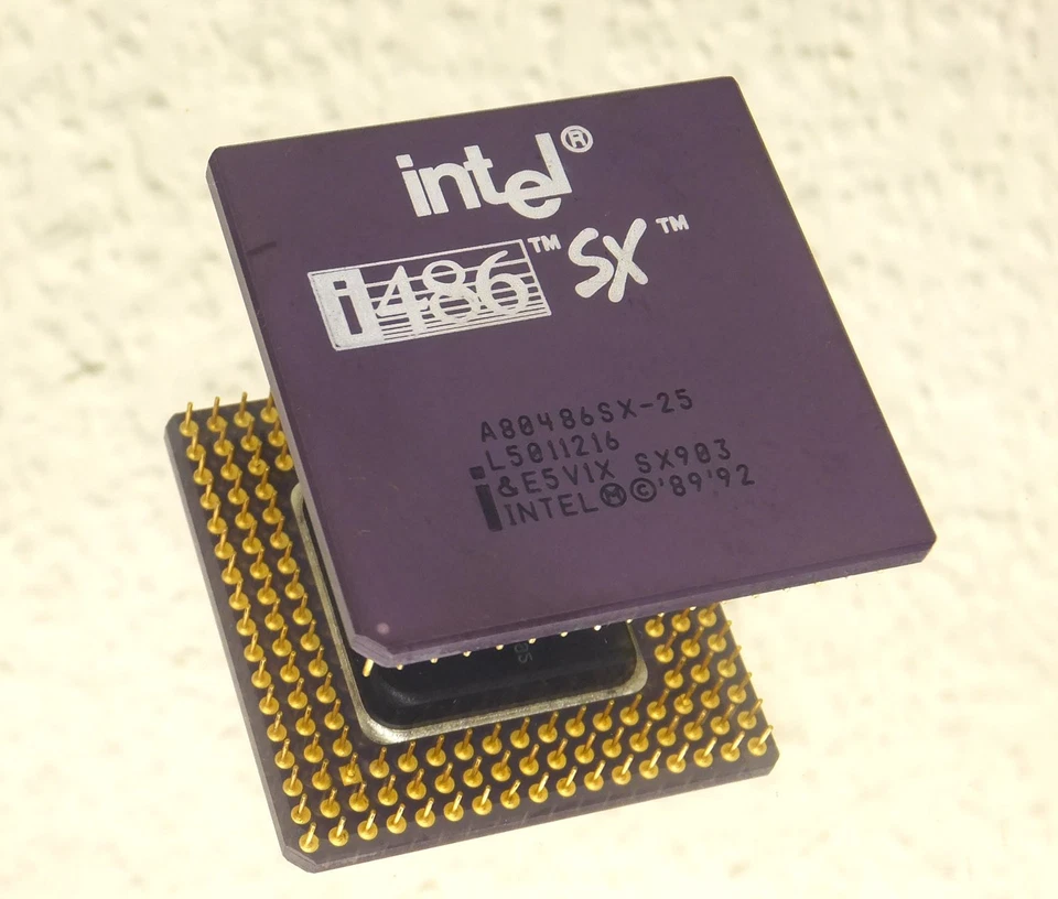 INTEL  80486 SX 25  Gold Keramik  -- 25 MHz Vintage CPU -- SX903 - Bild 1 von 1