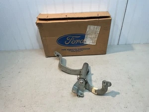 NOS 1975 FORD GRANADA 302 CLUTCH EQUALIZER RELEASE Z BAR...1976-1979? NEW OEM - Picture 1 of 7