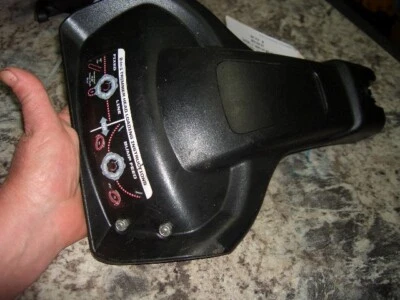 Protector de cepillo Craftsman incredi-pull 25cc LEER ANUNCIO parte recortadora contenedor 141 Foto 1 de 3