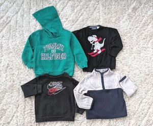 Lote de 4 suéteres con capucha Nike Oshkosh Tommy Hilfiger para niños pequeños 2T/24 meses - Imagen 1 de 14