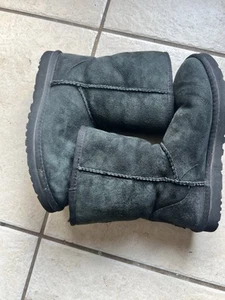 UGG Classic Short II Women's Boots - Black Size 8 - Picture 1 of 4