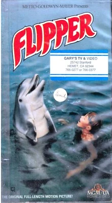 FLIPPER- Chuck Connors - Father and Son Befriend Intelligent Dolphin VHS VG - Image 1 of 2