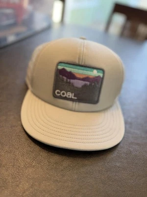 山地布贴煤米色平沿帽 — 第 1/4 张图片