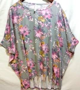 Top túnica Dear Scarlett gris rosa floral manga dolman de gran tamaño talla M nuevo sin etiquetas - Imagen 1 de 5