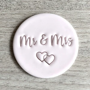 Mr and Mrs Cookie Stamp Fondant Embosser Icing Frosting Biscuit Stamp Wedding - Picture 1 of 2