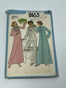 Nightgown Robe Pajamas Size 14-16 CUT  Pattern s8163 Vintage 70s Dressing Gown - Picture 1 of 2