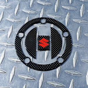 Real Carbon Fuel / Gas Cap Pad GSX-R GSXS GSX-S750 GSXS-1000 GSX650F GSF1250S - Picture 1 of 3