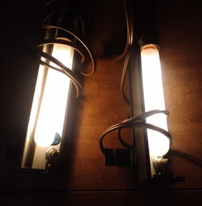 Clip on Art Display über Rahmen Gemälde 2-8" LEVITON LAMPE 75 Watt Holzmaserung Vintage - Bild 1 von 15