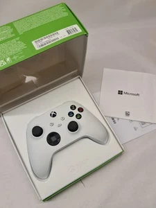 Xbox Series X & S Wireless Controller - White TATTY BOX #441 - Picture 1 of 7