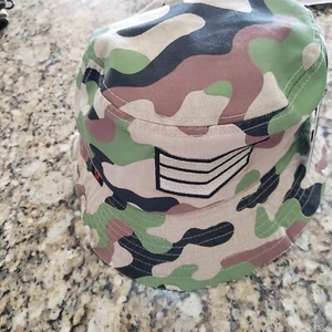 GIANT GARMENTS MENS OLIVE GREEN/KHAKI/BLACK CAMOUFLAGE BUCKET HAT OSFA BRAND NWT - Picture 1 of 9