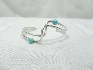 ~Darling Vintage Double Turquoise Sterling Silver Twist Design Bangle Bracelet~ - Picture 1 of 9