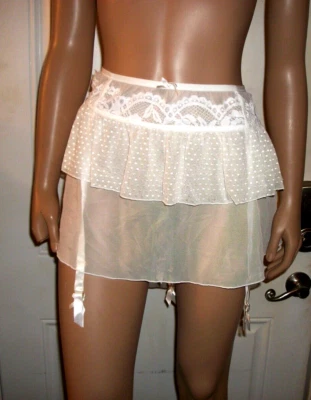 Nuevo liguero de encaje transparente blanco cremoso Cacique talla 22/24 Foto 1 de 4