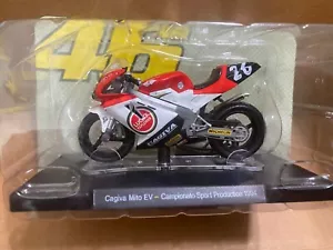 VALENTINO ROSSI COLLECTION -CAGIVA MITO EV CAMPIONATO SPORT PRODUCTION 1994 1/18 - Picture 1 of 3