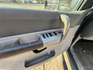 Door Switch Front GMC SIERRA 1500 07 08 09 10 11 12 13 - Picture 1 of 1