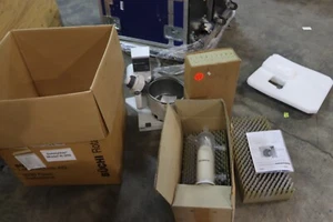 NEW Buchi Rotavapor R-200 ROTAVAPOR  Evaporator  W/ACCESORIES - Picture 1 of 7