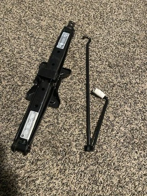 BMW OEM EMERGENCY VEHICLE JACK E53 E70 F15 F85 X5 E71 E72 F16 F86 X6 X5M X6M - Image 1 of 4