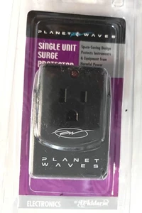 Planet Waves Single Unit Surge Protector for One 1 Plug Outlet - Picture 1 of 2