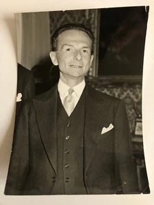 Press Photo Arthur Gilson Vintage Original - Picture 1 of 2