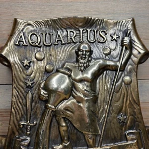 Vintage 1976 Astrologie Sternzeichen Kunststoff Wandteller Wassermann amerikanisches geformtes Dekor - Bild 1 von 12