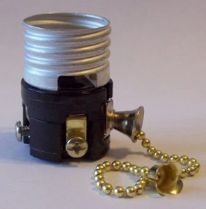 Pull Chain Medium Base Lamp Socket Interior 5 Inch Chain E26 NEW 30685J - Picture 1 of 3