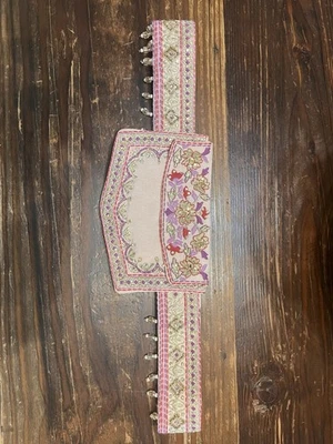 Cinturón Sari Bordado Bordado con Bolso Rosa Foto 1 de 4