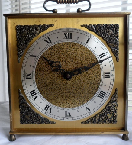 Vintage URGOS Table Clock Wind-up Movement in Good Working Condition Cover