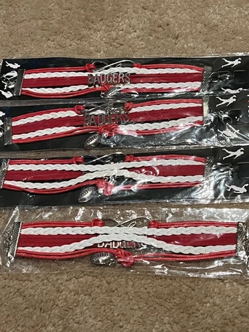 Lot of 4 Wisconsin Badgers Infinity Bracelet football charm US SELLER Cover