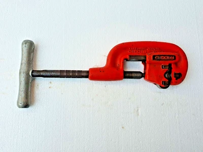 RIDGID 1-A Pipe Cutter 1/8" - 1-1/4" Heavy Duty P/No.32810 - Image 1 of 3