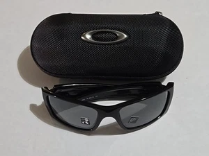 Gafas de sol Oakley Fuel Cell pulidas negras Prizm negras OO9096-J560 60-19-130 NUEVAS - Imagen 1 de 6