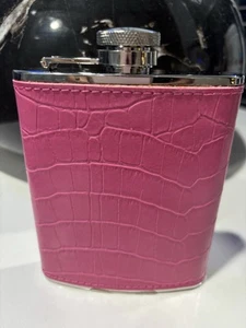 8 Oz. Flask . Hot Pink - Picture 1 of 5