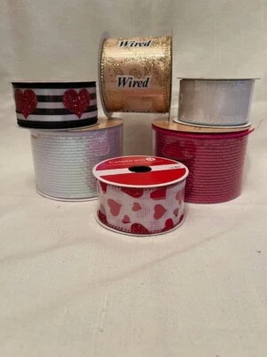 Lot 6 Hearts Valentine's Wired Ribbons 2.5 And 1.5 Inch Wide - Image 1 of 4