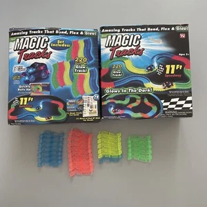 MAGIC TRACKS 220 STÜCK LEUCHTENDE SCHIENEN | GLOW TRACK UND 1 LIGHT-UP RACE CAR - Bild 1 von 6