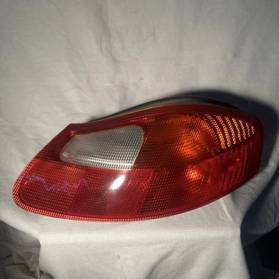 PORSCHE BOXSTER 1997-2002 LUZ TRASERA DERECHA (LADO PASAJERO) LUZ TRASERA OEM Foto 1 de 4