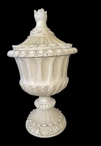 "Urna interior de casa vintage marfil ornamentada 11"" aspecto envejecido" - Imagen 1 de 4