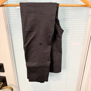 Like New Lululemon Gray Ebb To Street Pant Leggings Size 6 Heathered Charcoal - Bild 1 von 5