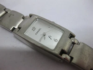 Fossil ES-8677 Stainless Steel Quartz Analog Ladies Watch Silver Rectangular  - Picture 1 of 6