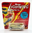 Vintage Johnny Lightning Topper 1970 Lime Yellow Stiletto Blisterpack BP Read!