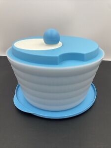 NEW!!!!! Tupperware Blue Salad Spinner!! LIFE-TIME WARRANTY!!!