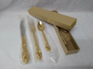 Oneida Golden Country Lane 3 lugares nuevo en caja cuchillo tenedor de cena - Imagen 1 de 4