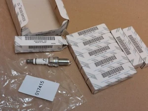 X8 Genuine Fiat Abarth 500 595 695 NGK IKR9J8 Spark Plug 55249868 NEW OEM - Picture 1 of 6