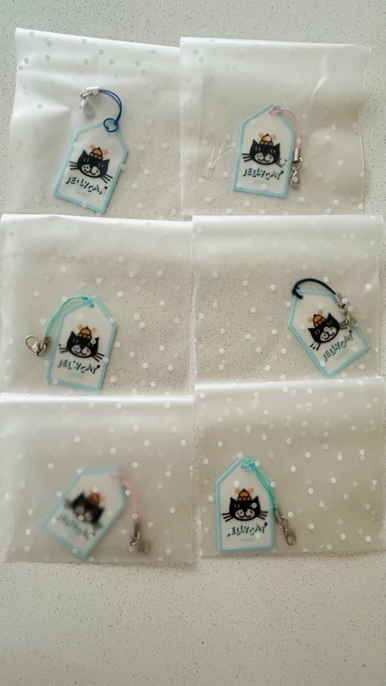 6 x jellycat bag, teddy, key, charms & party favours blue