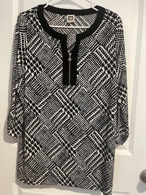 Anne Klein Estampado Blanco y Negro 1/4 Cremallera Botón Tab Mangas Talla M. Patinadora Y2K Foto 1 de 4