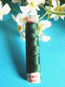 113B/ Beautiful Antique Spool Of Pure Silk Green Bottle Cord No. 340 - Picture 1 of 1