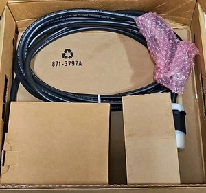 Schneider Electric APC 3 Pole 5-Wire Power Distribution Module PDM3520L2120-620 - Picture 1 of 6