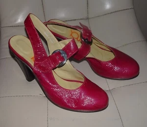 YOU by Crocs Heels Sandals Slingback Women 8.5 Fushia Pink Patent Leather– Italy - Picture 1 of 24