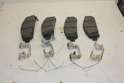 Juego de pastillas de freno delanteras Toyota Venza 2009-2016 (Ra7) Foto 1 de 2